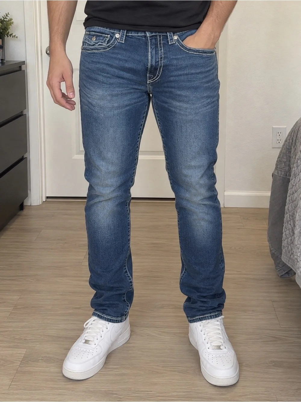 True Religion Men's Size 34 Rocco Relaxed Skinny